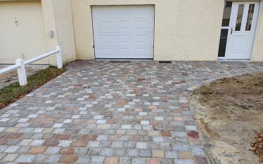 Oise - Aménagement mélange pierre naturelle neuve, granit et grès indien