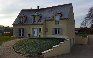 Ensemble allée et descente de pavage